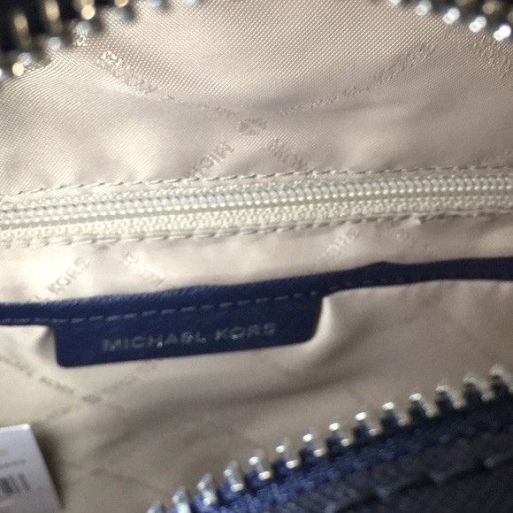 Nwt Michael Kors Heart Studed Leather Backpack - Picture 2 of 2